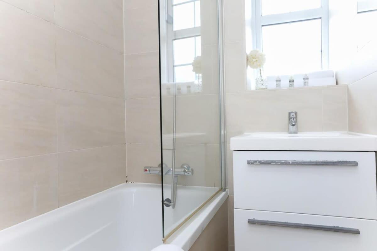 2 Bedroom Apartment In Waterloo Central London Eksteriør bilde